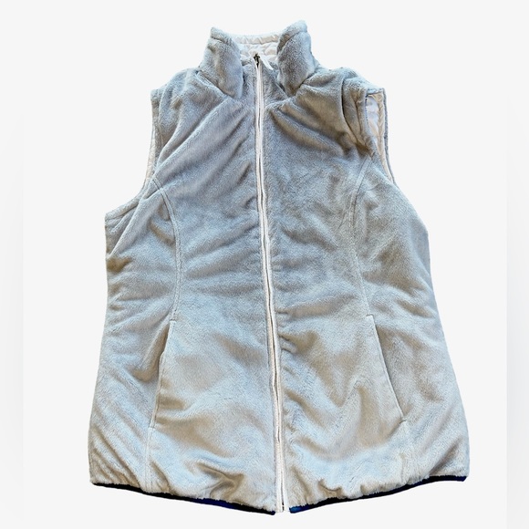 Free Country Women’s Reversible Puffer Vest - Picture 3 of 5